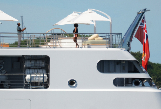 Барак и Мишель Обама на люксовой яхте «Восходящее солнце»