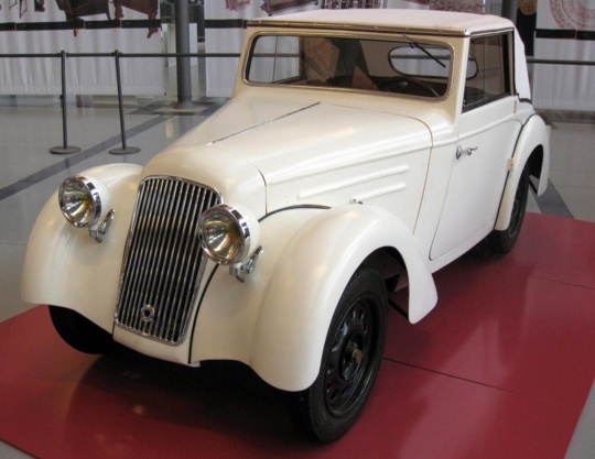 AFA. Компания существовала в 1943—1944 годах и построила всего несколько экземпляров единственной модели с 4-цилиндровым двигателем.