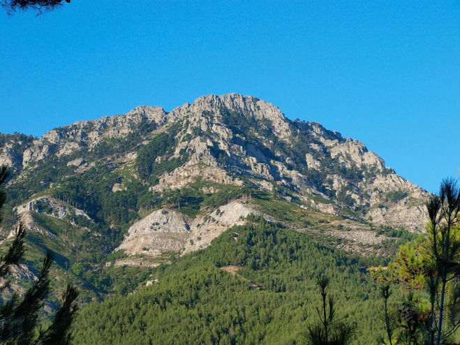 Гора Исарио