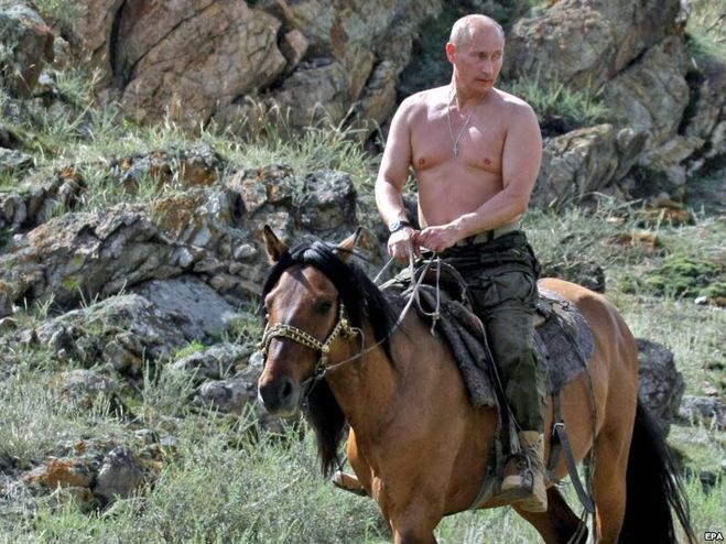 Владимир Путин верхом на коне, эксклюзивные фото Путина, фото фейки на Путина