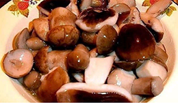 Маринованные грибы на зиму, рецепты на 1 литр воды какие, с чем сделать?