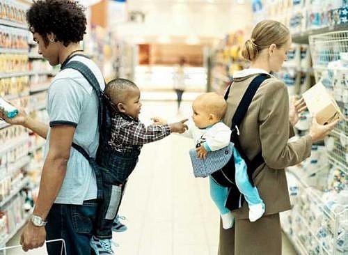 Дети в супермаркете