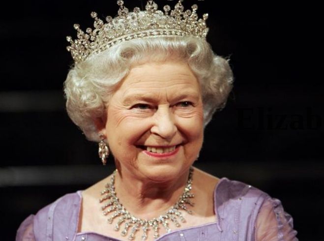Королева Великобритании Елизавета II отреклась от престола