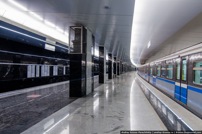 Станция метро "Пятницкое шоссе"
