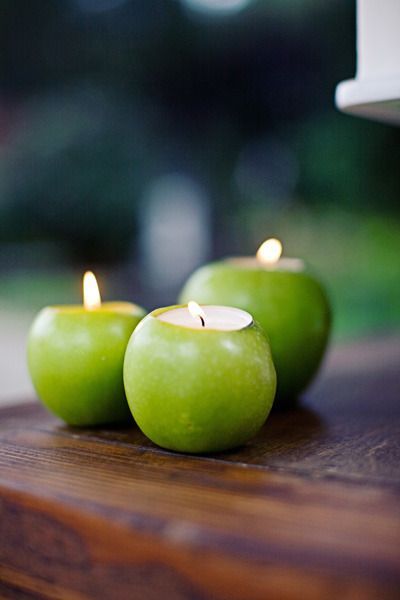 свечи в яблоках