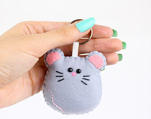 Мышь (крысу) подвеску, сувенир из фетра своими руками
