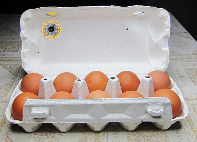 Куриные яйца в упаковке