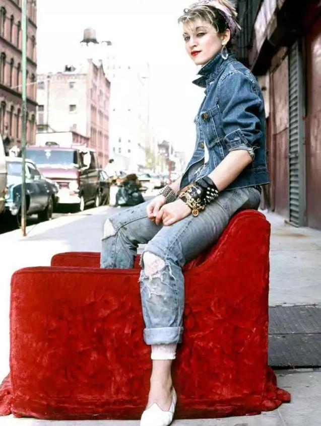 Мадонна, 1983