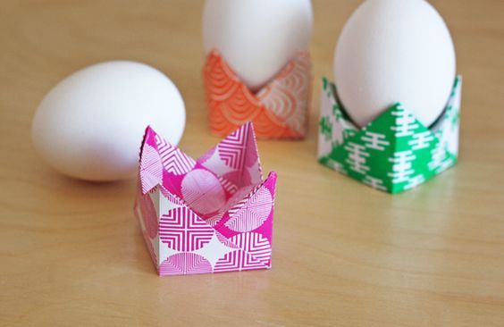 поделки к Пасхе с детьми, пасхальные поделки из бумаги и картона, подставки для пасхальных яиц, подставки для яиц на Пасху
