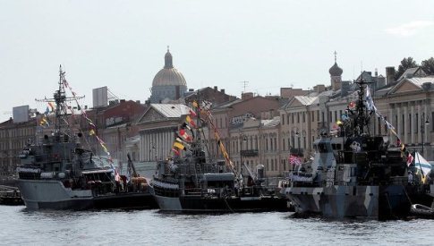 День ВМФ Петербург парад кораблей